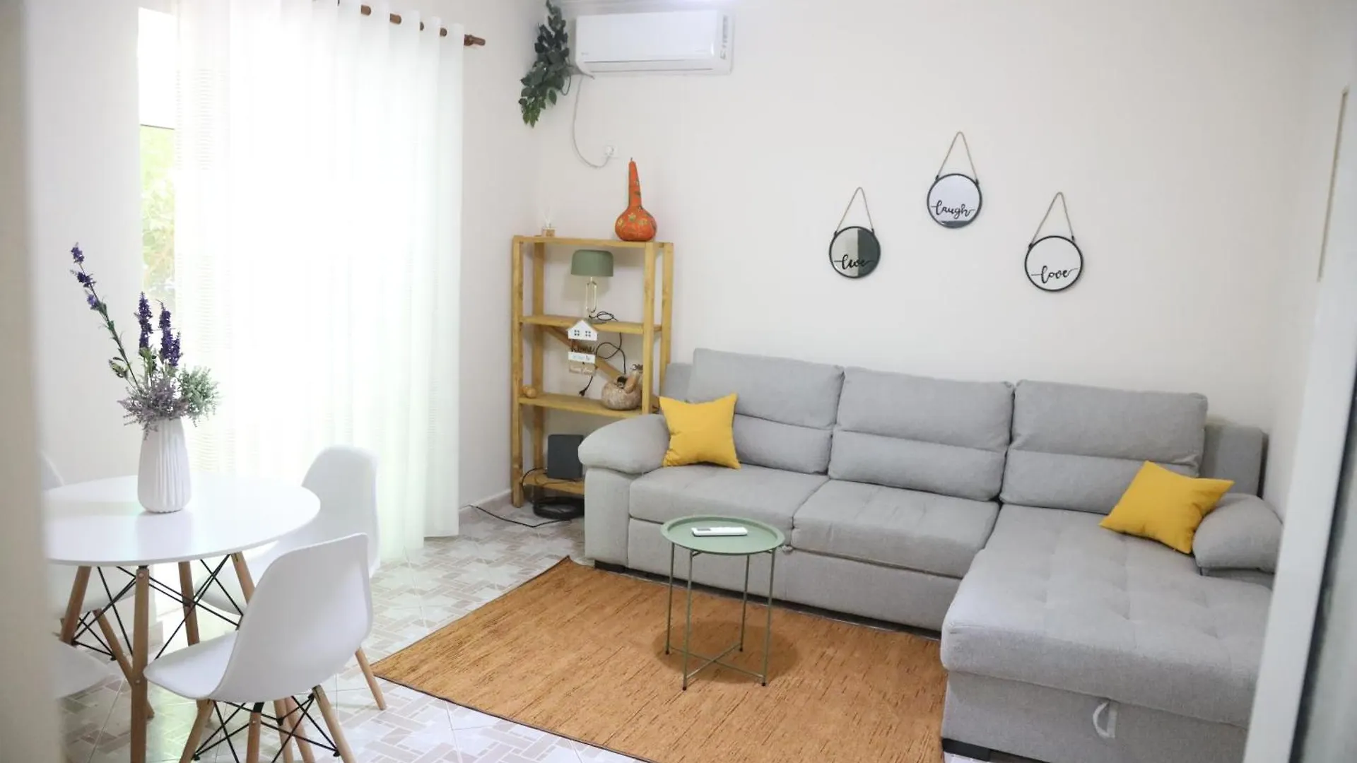 Aria'S Central Apartment Tirana